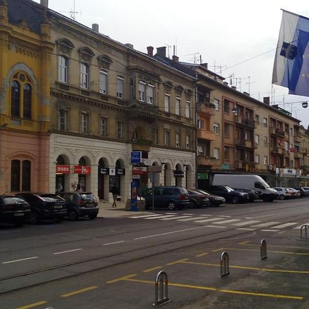 Apartment Downtown Osijek Eksteriør billede