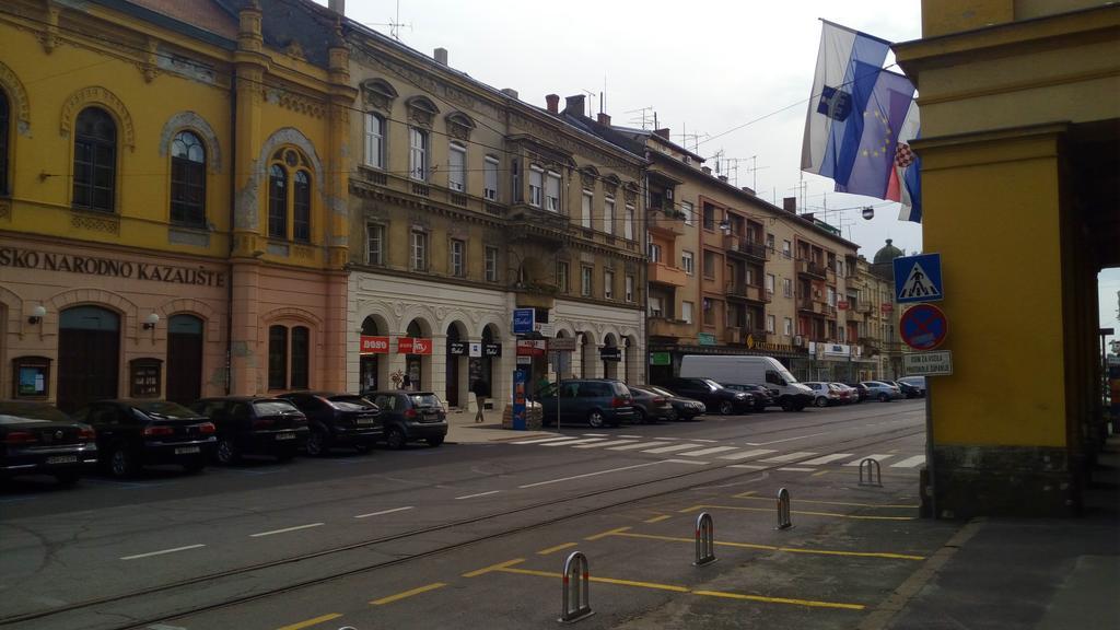 Apartment Downtown Osijek Eksteriør billede